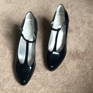 Ladies pump. Navy blue